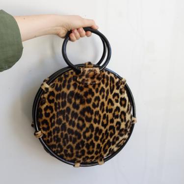 Round leopard 2025 print bag