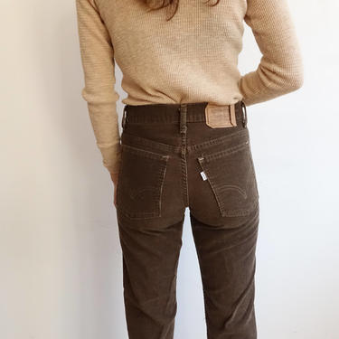 Vintage 80s Brown Levi Corduroys/ Straight Leg High Waisted Chocolate Pants/Student Cut Size 28 