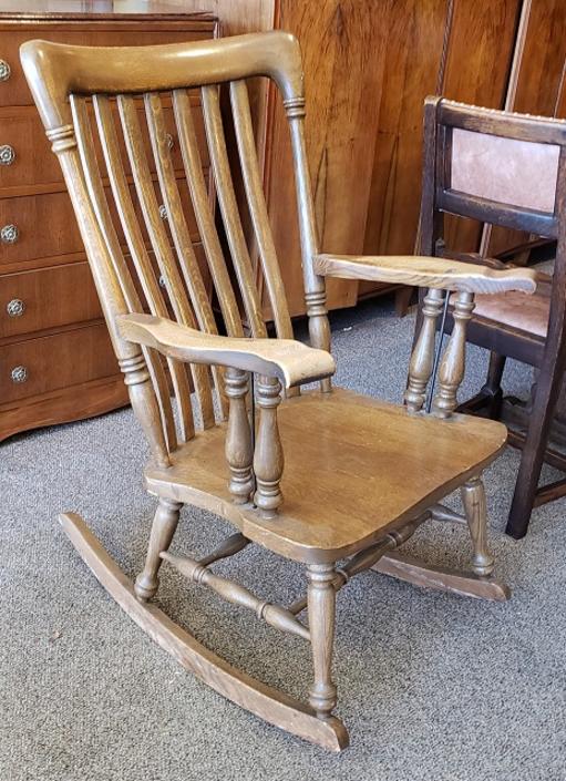 Item AI1 Vintage American Oak Rocking Chair c.1920s McCarney s