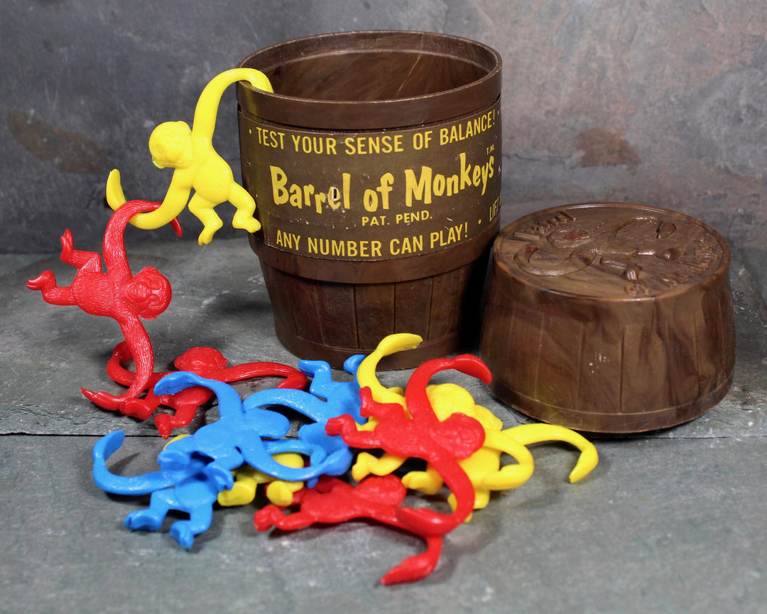 Original 1966 Barrel of Monkeys Game - Lakeside Toys