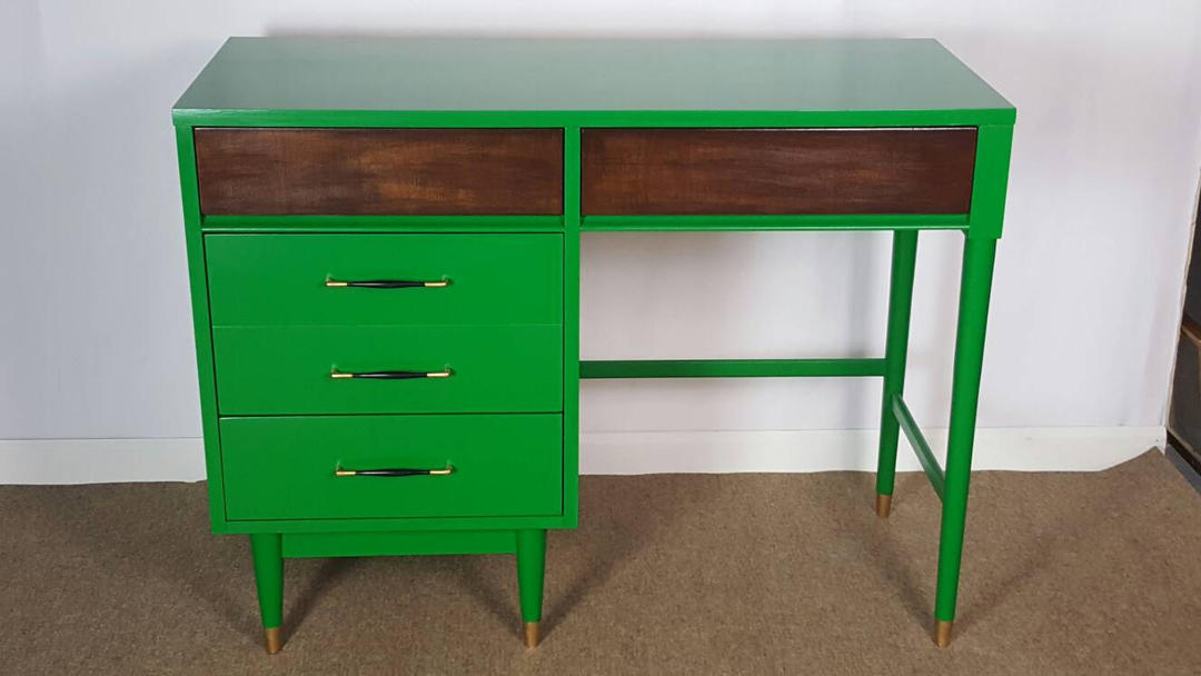 Mid century Modern Desk / green desk / 4 drawers desk by Unique
