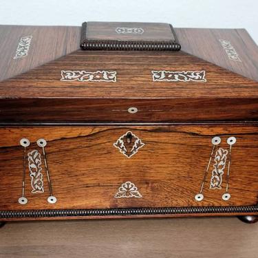 Early 19th Century English Regency Period Rosewood Mother-Of-Pearl Tea Caddy Decorative Box 