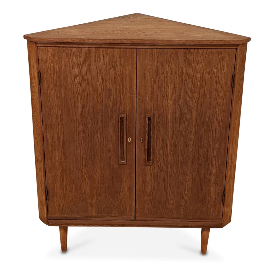 Corner Himmerland Lanoba Design Jersey City, NJ