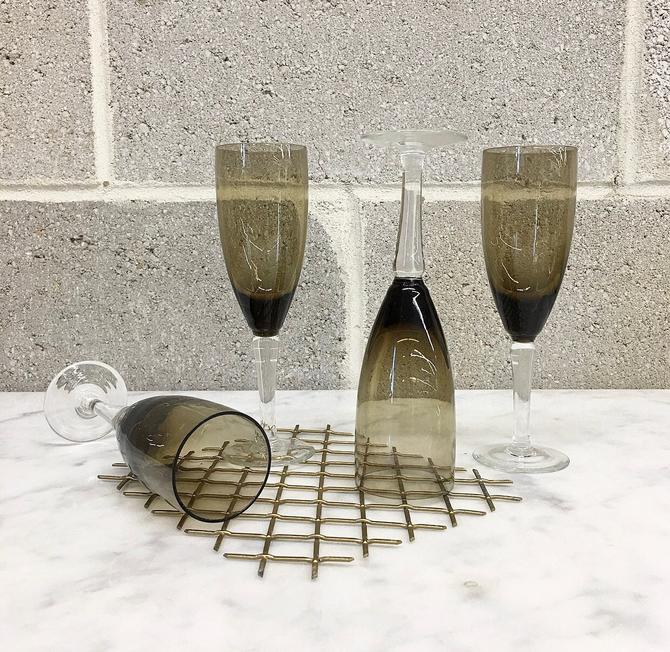 Black Stemmed Champagne Glasses, Champagne Flutes, Vintage Mid Century  Modern Barware, 1970s 