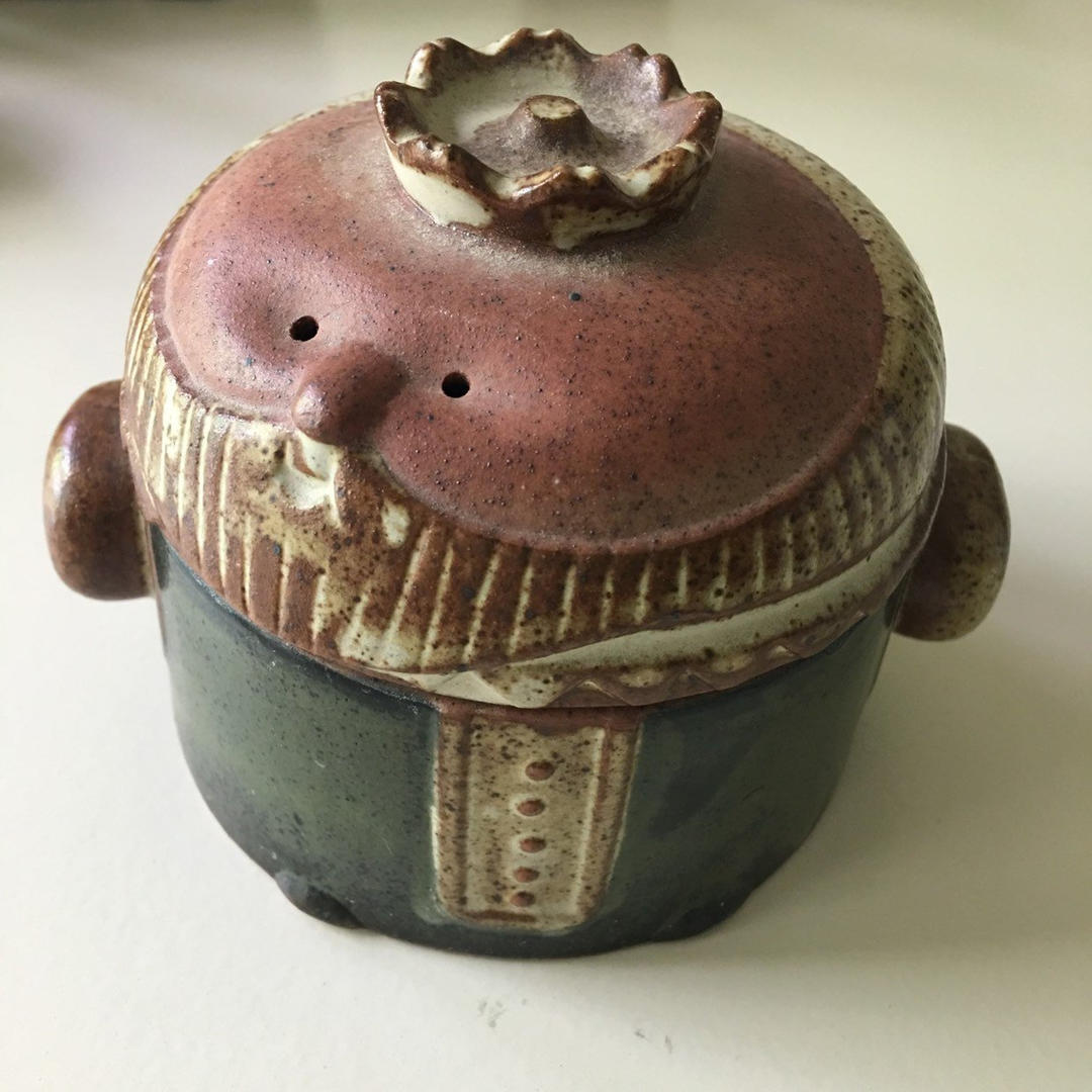 Rotund Creature King Pottery Box Japan Vintage Glaze Handpainted
