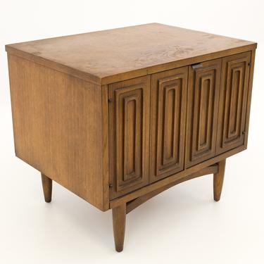 Broyhill Premier Sculptra Mid Century Nightstand - mcm 