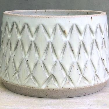 Ceramic Carved Planter Matte Speckled White “Snow”- 6 3/4&amp;quot;W 