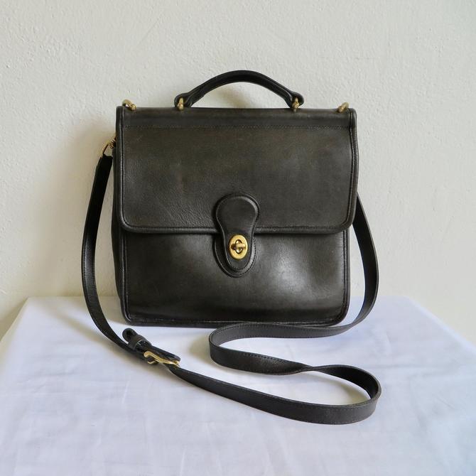 Vintage coach black discount leather shoulder bag