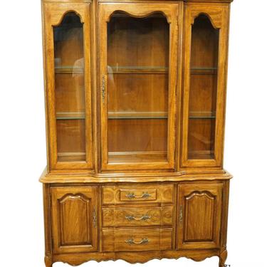 THOMASVILLE FURNITURE Tableau Collection Country French Provincial 51" China Cabinet 8561-410 