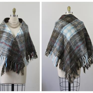 Vintage 1950's 60's Glen Cree Mills Made in Scotland Plaid Mohair wool fringe Shawl Wrap cape // One Size 