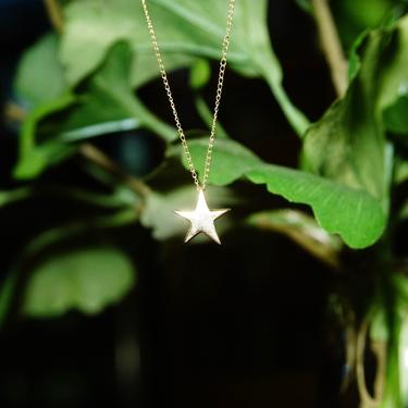 Vintage Minimalist 14K Yellow Gold Star Pendant Necklace, 1mm Gold Cable Chain Choker, Small 5 Pointed Gold Star Charm, 16” L 