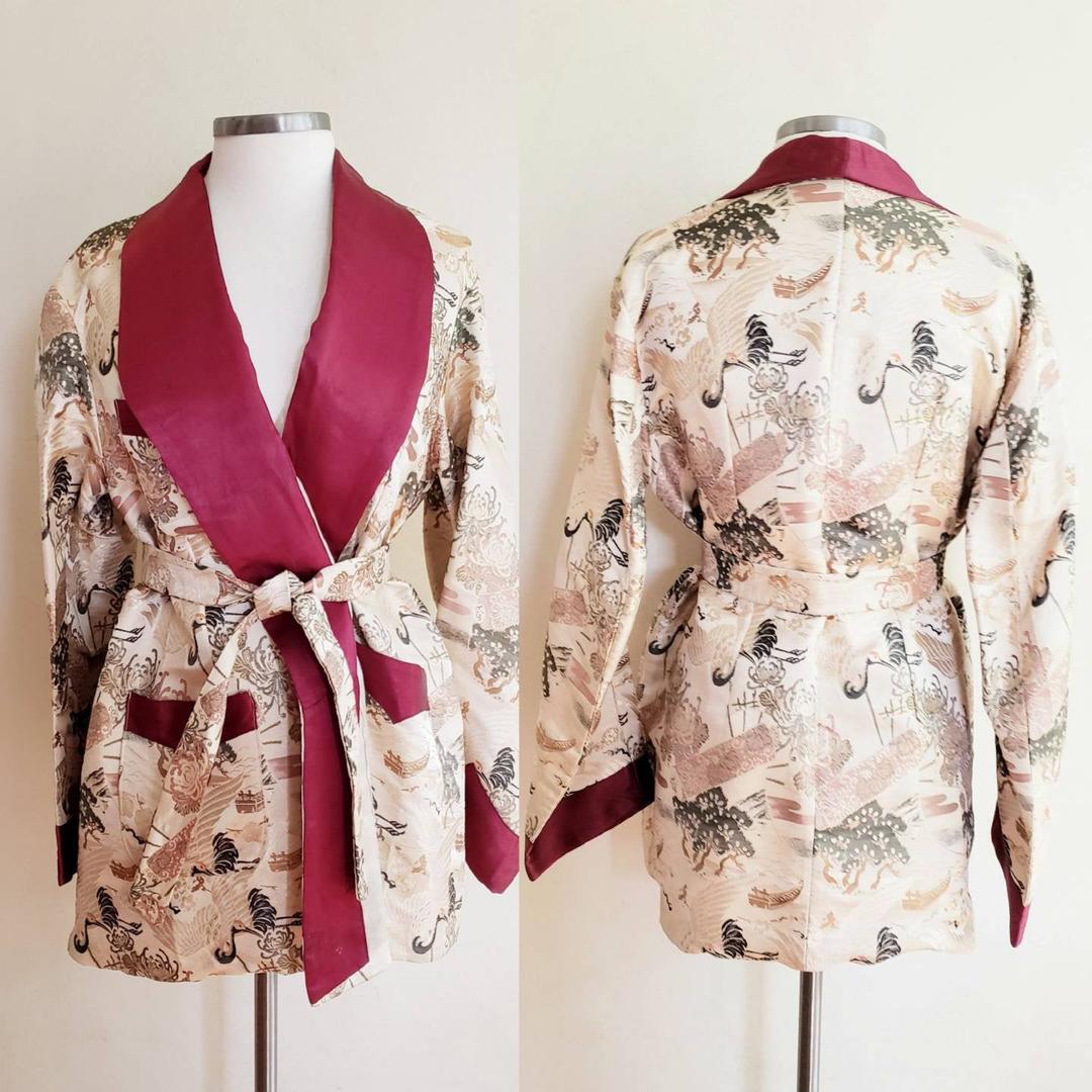 50s Mens Smoking Jacket Silk Brocade Cranes Birds Midcentury Smoking RareJule Vintage Chicago IL