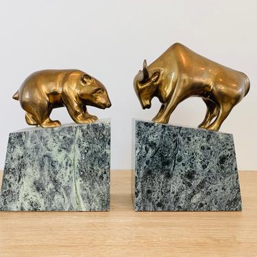 Vintage Mid Century Modern Solid Brass Stock Market Bull and Bear on Marble Pedestals by Gatco 