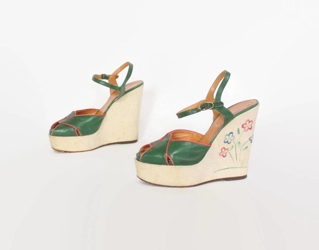 Women Vintage Leather Flower Platform Sandals