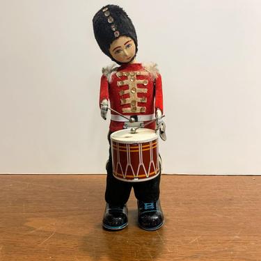 Vintage Tin Lithograph Wind Up Toy Drummer Boy Marching Brand 