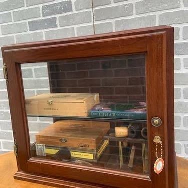 Vintage Mahogany Cigar Counter Display Lockbox