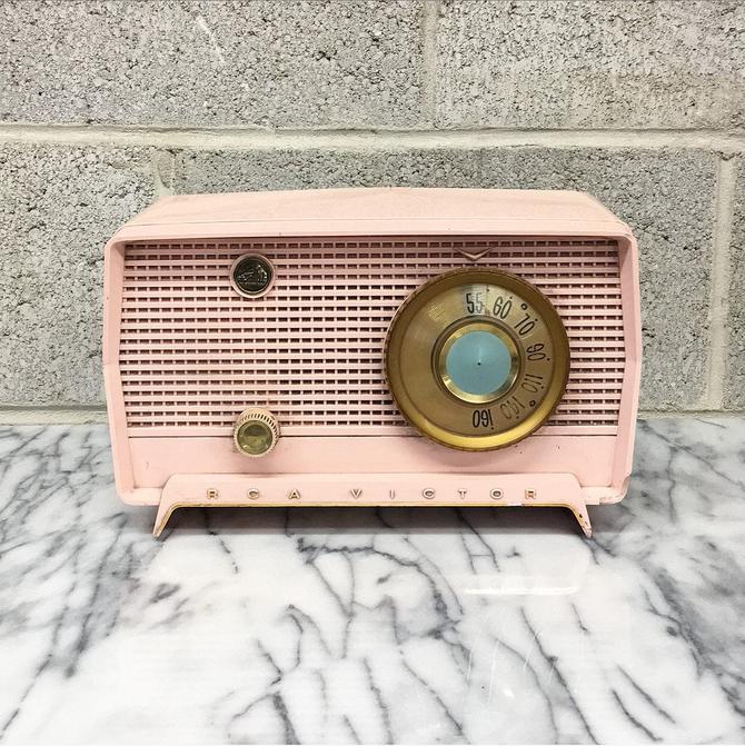 Vintage Radio Retro 1950s RCA Victor + Model 8-X-6F + Pink