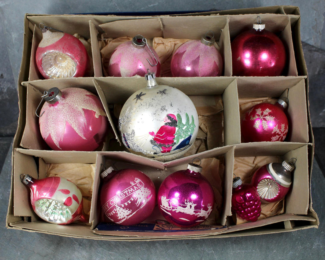Pink Glass Christmas Ornaments for Your Christmas Tree Beautifully