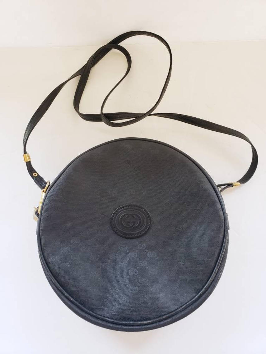 CHANEL CC CIRCLE CANTEEN ROUND CROSSBODY BAG