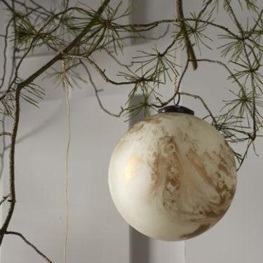 Wondrous Marbleized Ornament