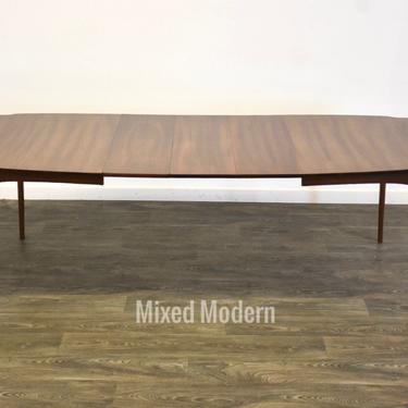 Extendable Walnut Mid Century Modern Dining Table 