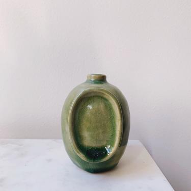 Small Edith Vase in Green // handmade ceramic vase 