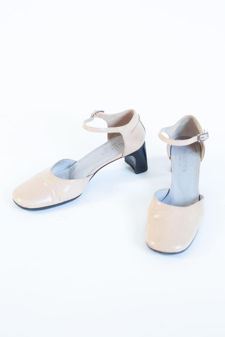 GUCCI Vintage Nude Patent Leather Square Toe Mary Jane Pumps