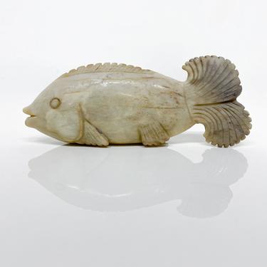 Fine Antique Chinese Jade Fish Sculpture Figurine 