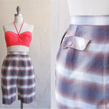Vintage 50s Shadow Plaid Cotton Shorts/ 1950s High Waisted Shorts/ Size XS 24 