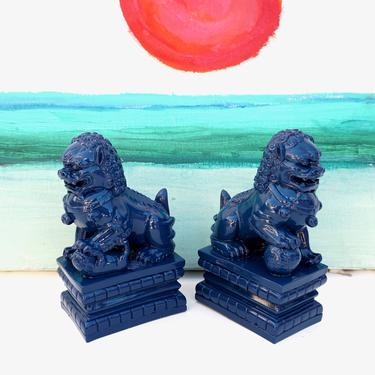 Vintage Cobalt/Navy Blue Foo Dogs - A Pair | Guardian Shishi Lion Figurines | Chinoiserie Protection Statues | Fu Dog Bookends 