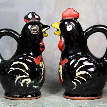 Vintage Black Rooster Salt &amp; Pepper Shakers - Red Clay Shakers - Vintage Chickens | FREE SHIPPING 
