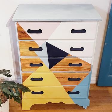 Geometric Explosion Small Dresser