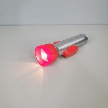 Vintage Rayovac Magnet Flashlight 