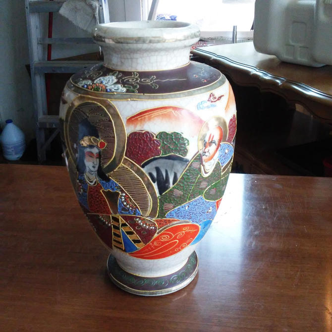 Vintage Satsuma Style Vase Hand Painted Sastuma Flower Vase