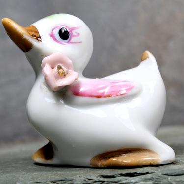 Small Duckling Figurine - Duckling with Pink Rose - Sweet Ducky - Vintage Ceramic Duckling Figurine  | FREE SHIPPING 