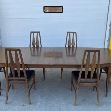 MCM Young MFG dining set 