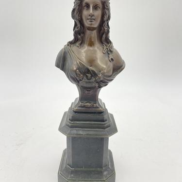 Late Victorian &quot;1870&quot; Semi-Nude Bronze Female Bust 