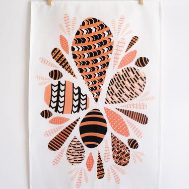 SOLD OUT  •  Pink and coral shell tea towel  •  retro / mid-century modern / geometric design 
