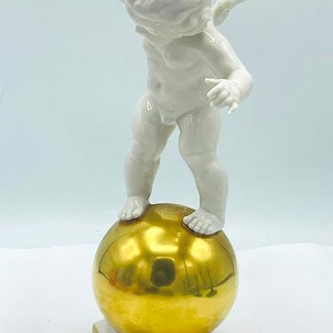 Vintage Kunstabteilung Angel Cherub figurine Balancing on Gold Sphere   8&quot; 