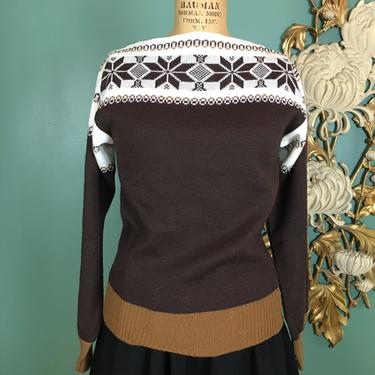1970s sweater, vintage sweater, brown acrylic, snowflake print, boatneck top, cropped sweater, 70s knit top, medium, Avon fashions, border 
