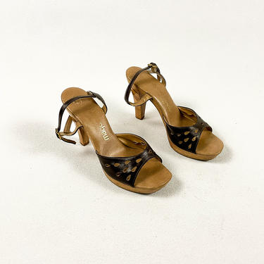 1970s Stacked Wood Open Toe Pumps / Cut Outs / Ankle Strap / Mary Janes / Size 8 / Brown Leather / Boho / Disco / Platform Heels / 