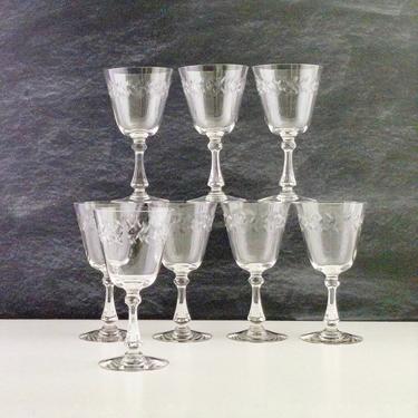 Set of 4 Cambridge Laurel Wreath Water Goblets, Mid Century Vintage Drinkware, Cut Glass Stemmed Water Glasses, 1940s 1950s Vintage Barware 
