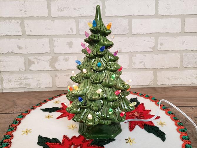 Vintage 11" Holland Mold Ceramic Christmas Tree Reds Rusty Relics