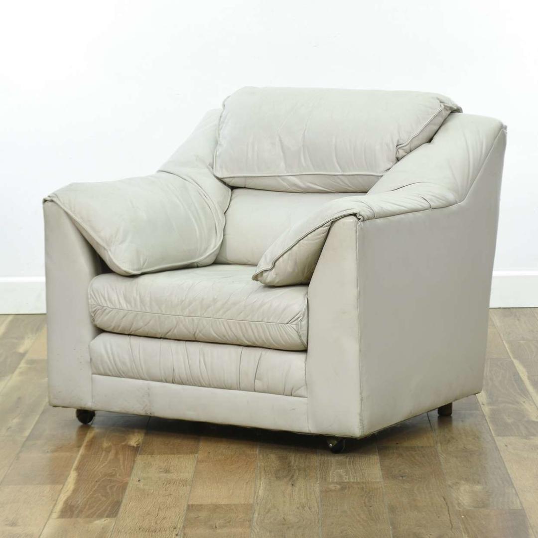 Italian Style Overstuffed Armchair W Casters Loveseat (San Diego