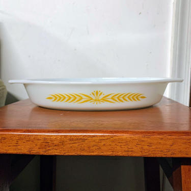 Vintage Pyrex Royal Wheat Oval Divided Dish 063 
