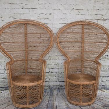 SHIPPING NOT FREE!!! Set of 2 Vintage Peacock Clam Shell Shape Chairs 