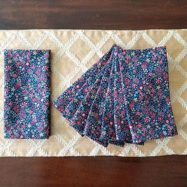 Vintage Cotton Napkin Set of 8 / 18&amp;quot; Navy Floral Dinner Napkin / Large Cloth Dinner Napkins Table Linens / Busy Print Full Size Napkin Set 
