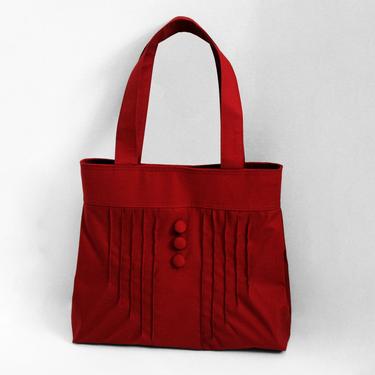 Pintuck Purse with Buttons in Burgundy 
