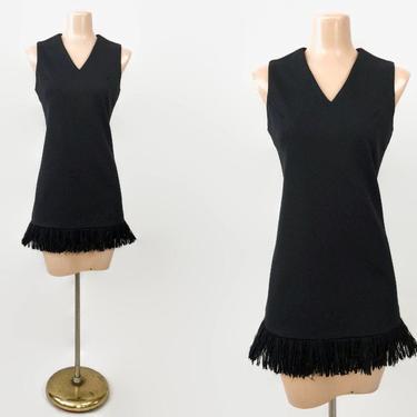 VINTAGE 60s Black MOD Fringe Trim Mini Dress | 1960s Micro Mini Go Go Dress By P.S.I.| Retro Groovy Yarn Fringe Twiggy  Dress | Size 10 