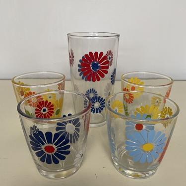 Vintage Hazel Atlas Wild Flower Sour Cream Glasses, Floral bar glasses, retro drinking glasses, retro barware, mcm glasses 